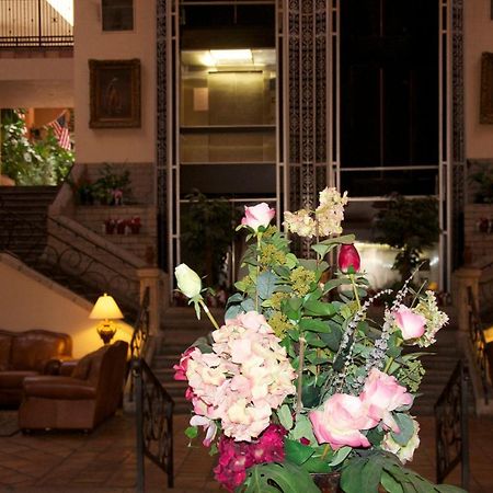 Barcelona Suites Albuquerque Exterior photo