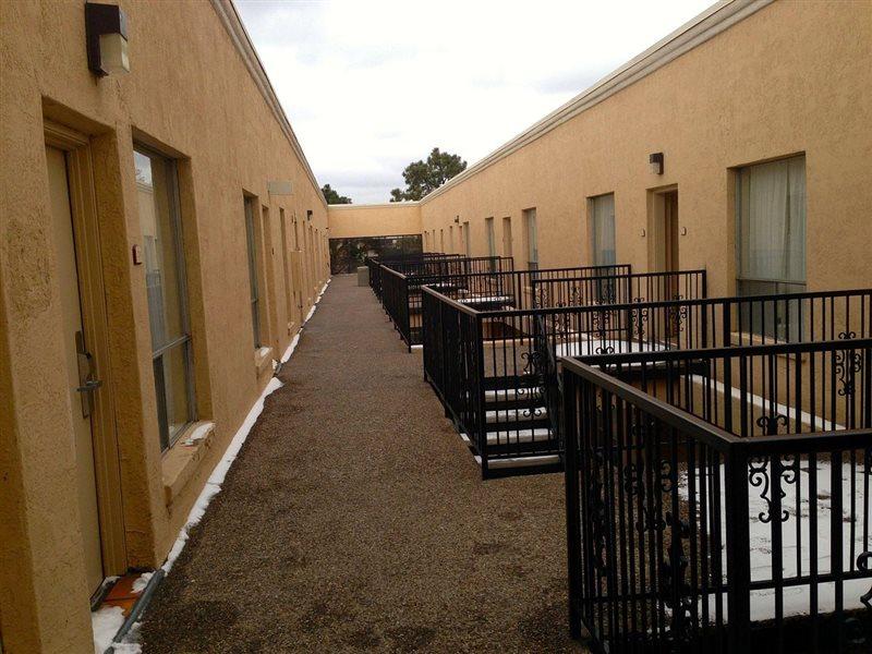Barcelona Suites Albuquerque Exterior photo