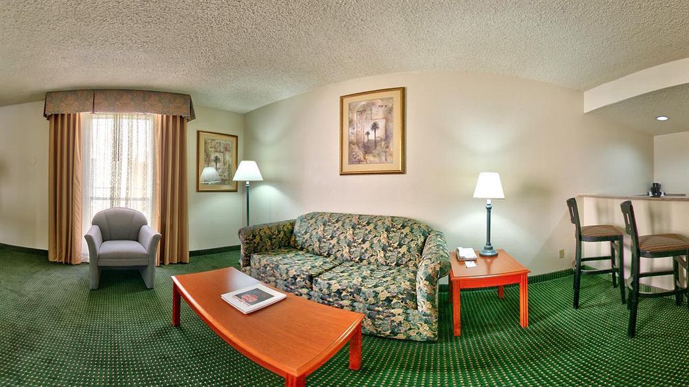 Barcelona Suites Albuquerque Exterior photo